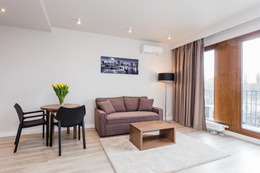 Апартаменты (Улучшенные апартаменты с 1 спальней), Platinum Residence Mokotów