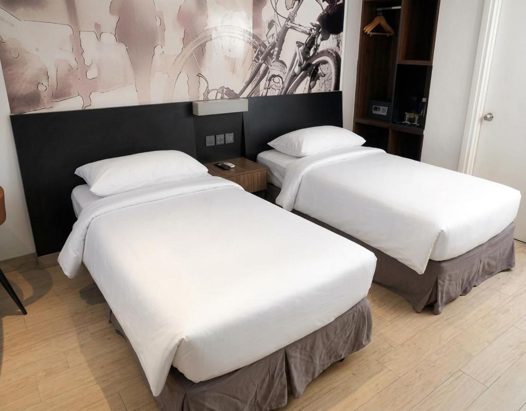 Horu Hotel Mangga Dua Square Room Type - Standard Twin Room