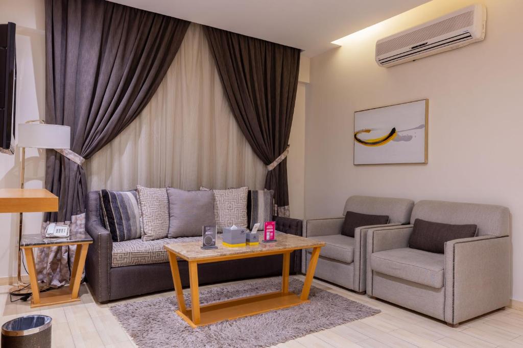 Al Muhaidb Residence Al Malaz 4 - Economic - Tap to explore photos