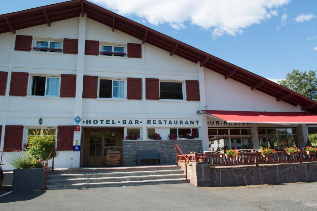 Logis Hotel Ur-Hegian photo 1