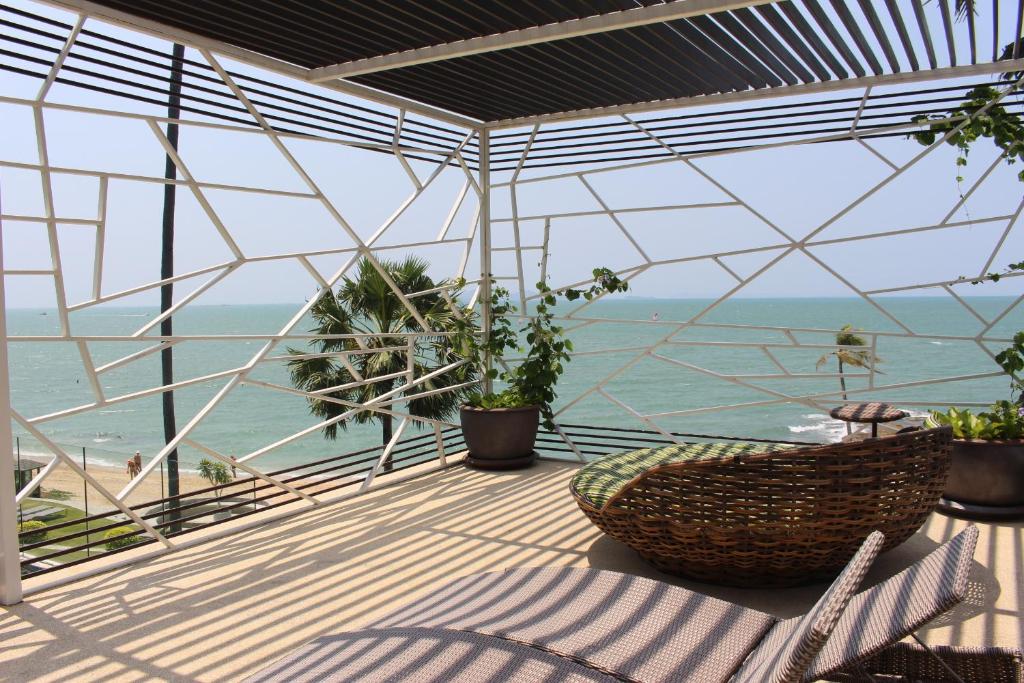 The Palm Wongamat Beach Pattaya photo 3