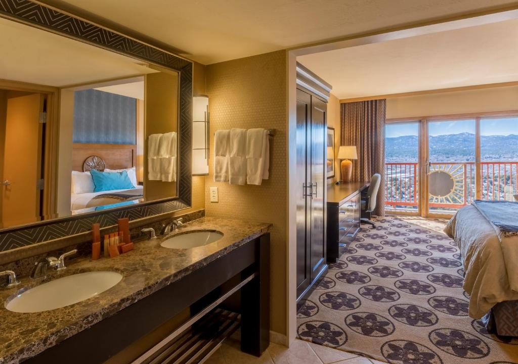 Prescott Resort and Conference Center Room Type - King Suite