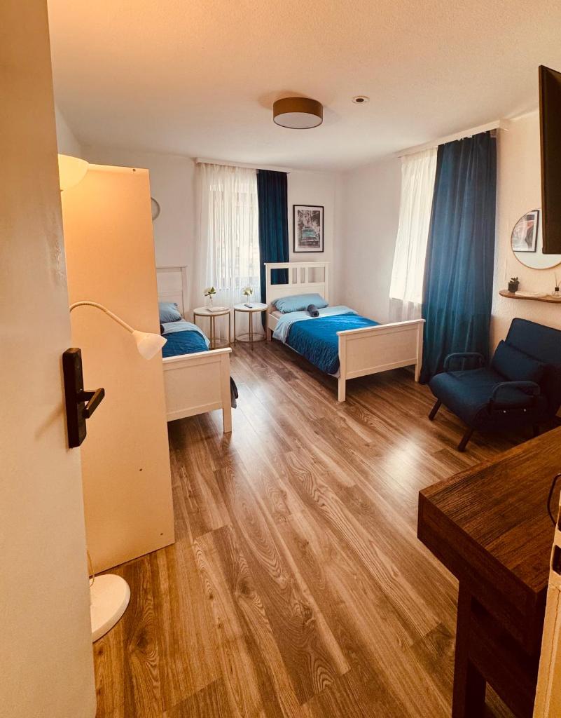 Gasthaus L&A Kunz Room Type - Double Room with Private Bathroom Gasthaus L&A Kunz Room Type - Double Room with Private Bathroom