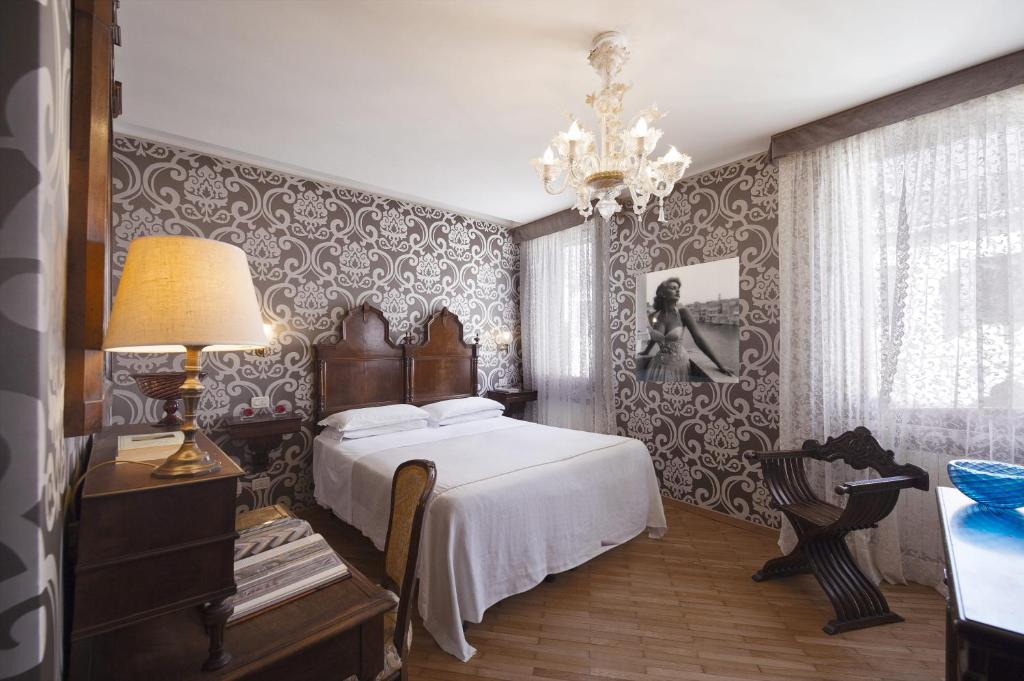 Hotel Casa Nicolò Priuli - Tap to explore photos