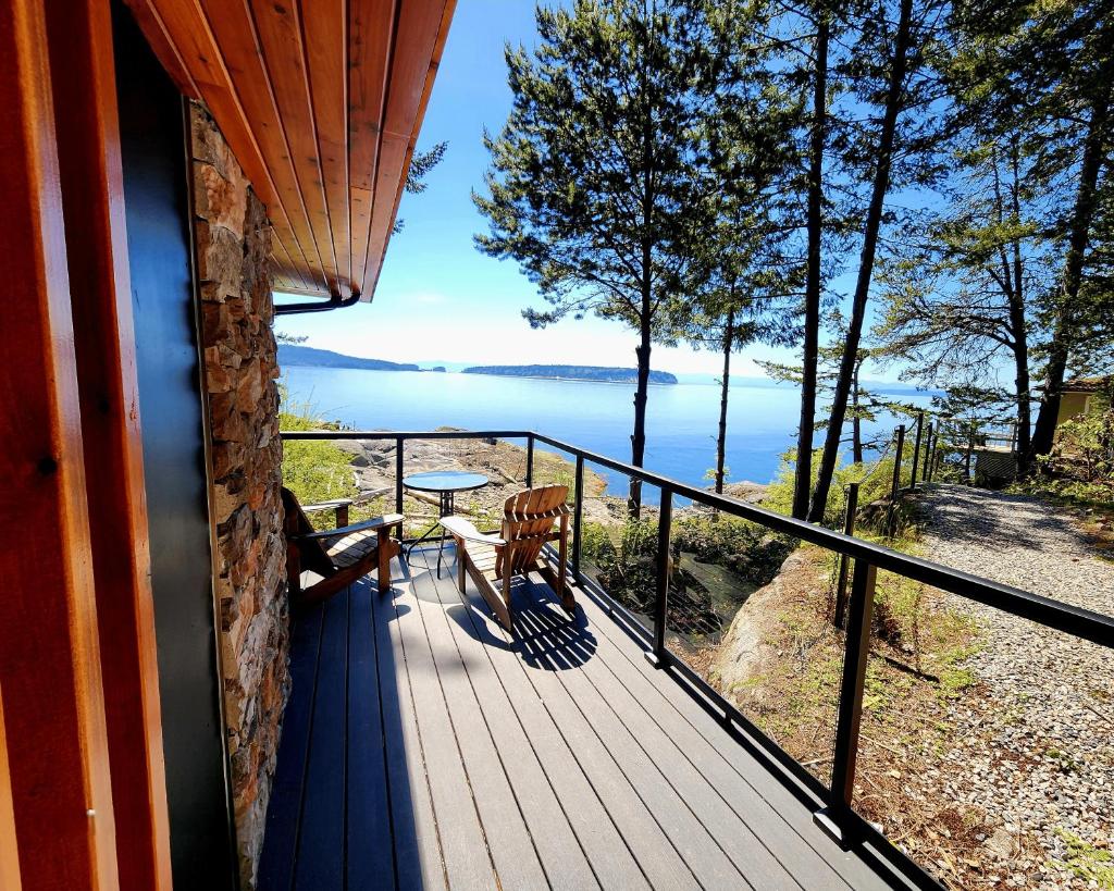 Rockwater Secret Cove Resort Room Type - Oceanview Cabin