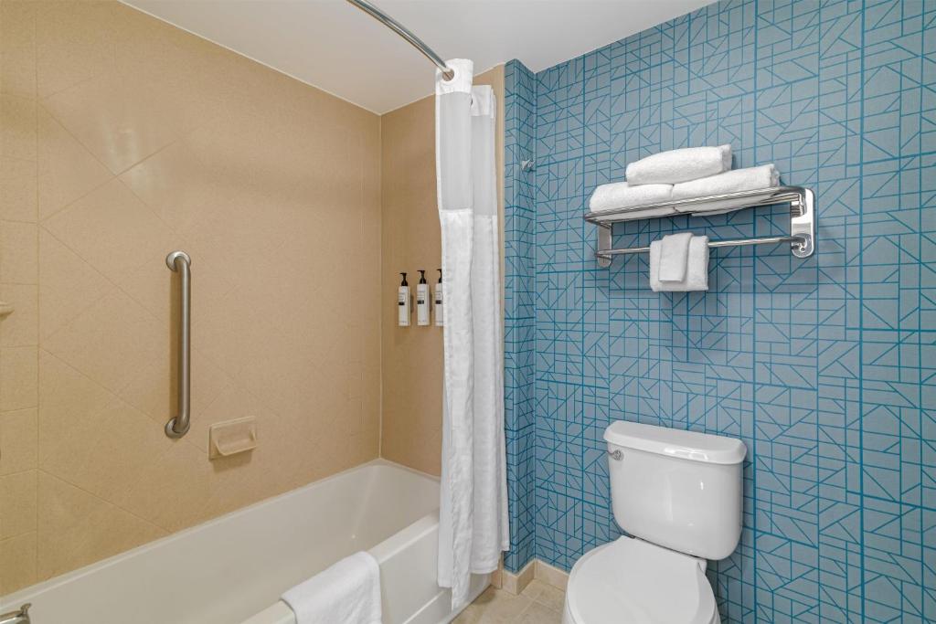 Homewood Suites by Hilton Dover - Tap to explore photos