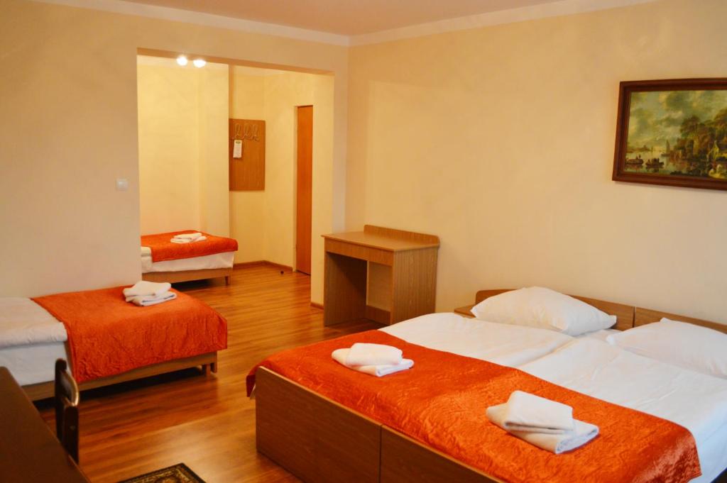 Четырехместный (Четырехместный номер), Hotel Monika