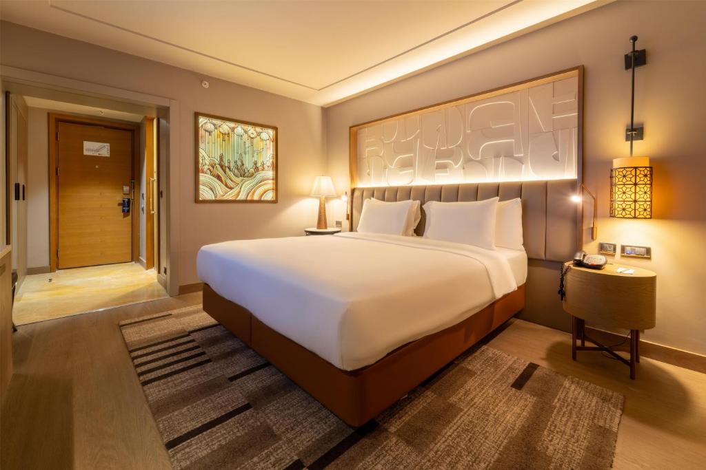 Doubletree by Hilton Avanos - Cappadocia Room Type - King Guest Room