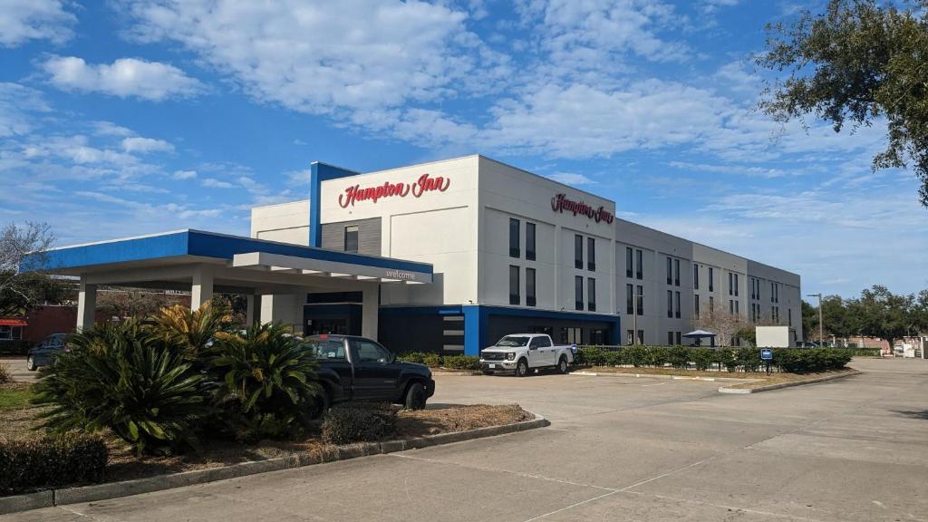 Hampton Inn by Hilton Houma - Tap to explore photos