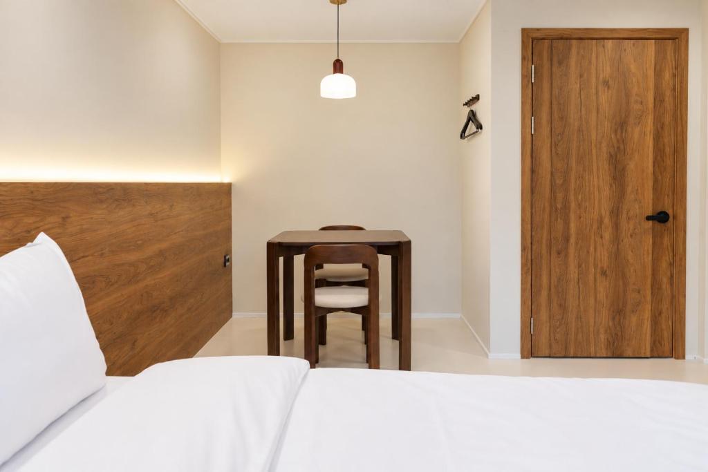 CentroStay Room Type - Premium T