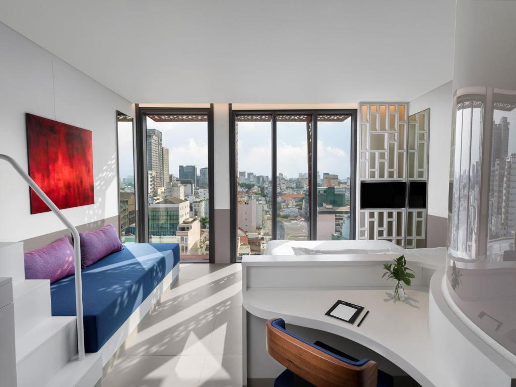 Wink Can Tho Centre, Unscripted by Hyatt- 24 hours stay Room Type - 1 King Bed, Deluxe