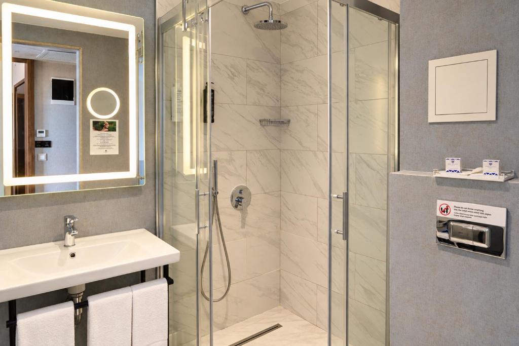 Ring Stone Hotels Bosphorus Room Type - Standard Triple Room