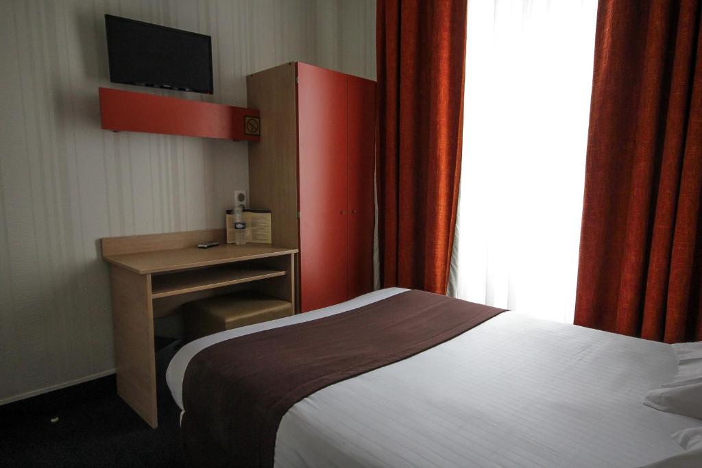 Одноместный (Одноместный номер с душем), Hôtel Des Trois Gares