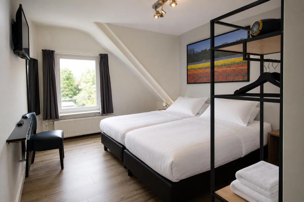 Budget Hotel Hortus Room Type - Double Room with Shared bathroom