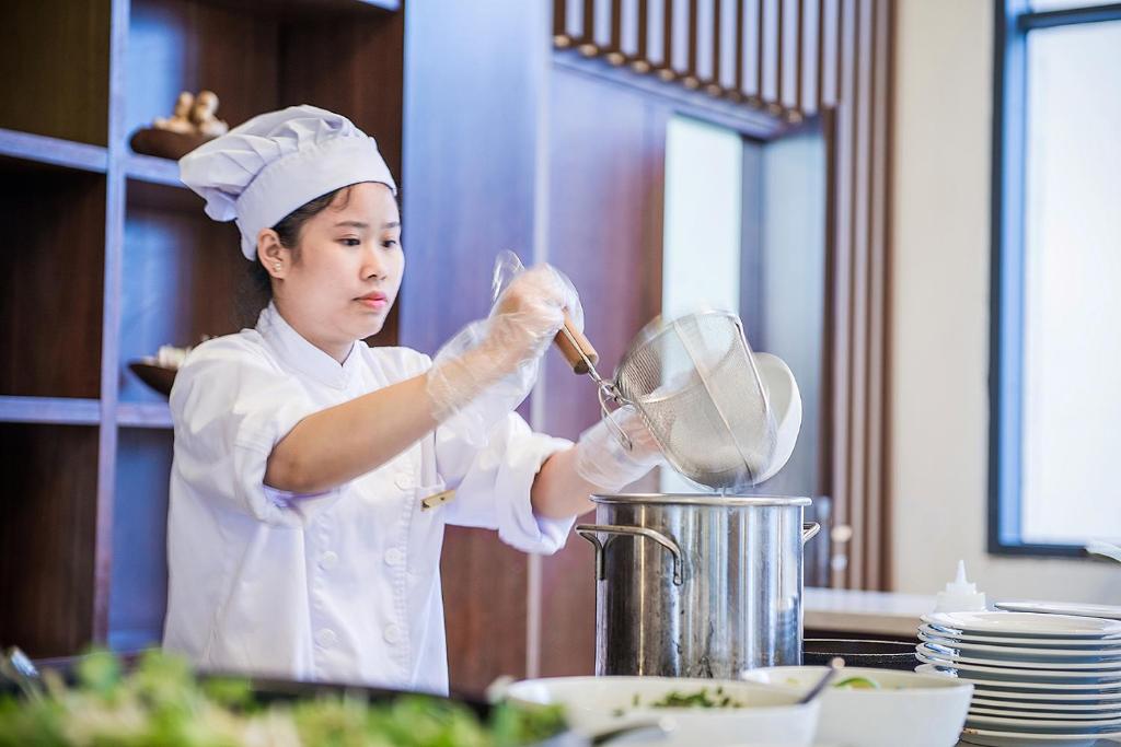 Muong Thanh Grand Cua Lo Hotel