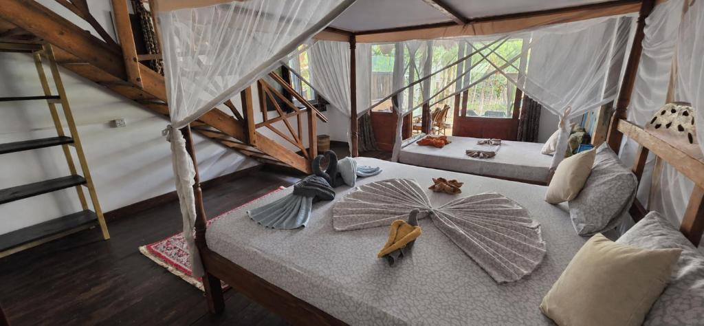 Salama & Mbuyuni Bungalows Room Type - Two-Bedroom Bungalow