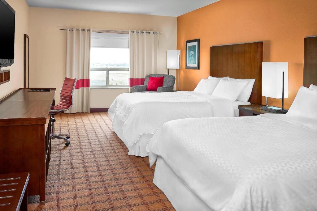 Four Points By Sheraton Edmonton Gateway - Tap to explore photos