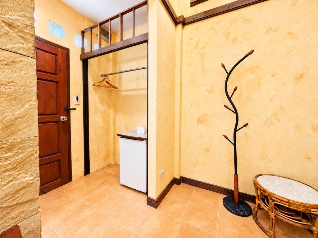 Chalet De Palm Resort Hatyai Room Type - Superior Queen Room