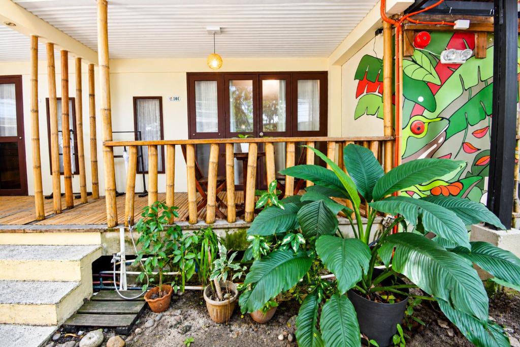 The Lazy Dog Bed & Breakfast Room Type - Cottage Queen