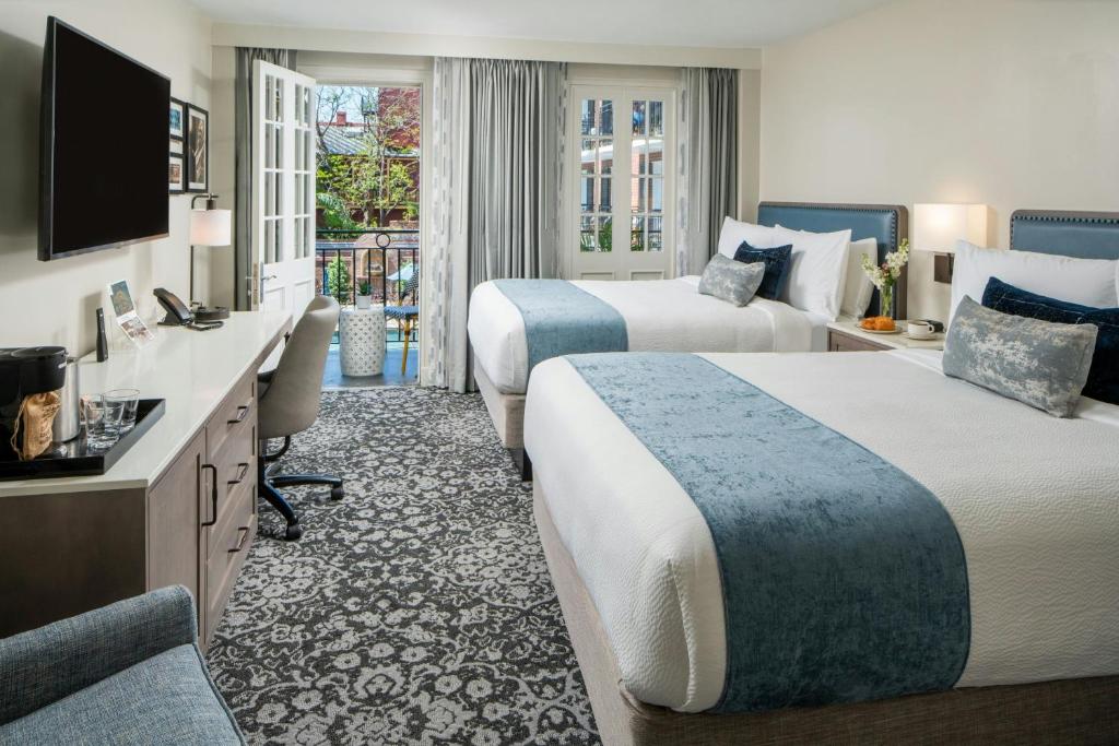 Four Points By Sheraton French Quarter Room Type - Room, 2 Queen Beds, Balcony, Courtyard View