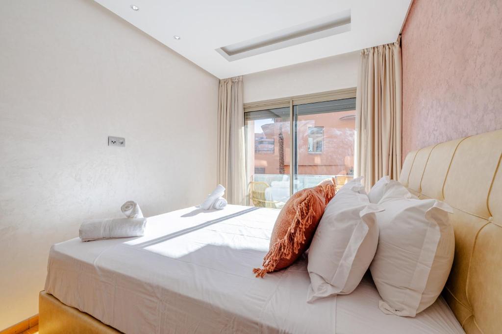 Best location new appart café de la poste Plaza Room Type - Two-Bedroom Apartment