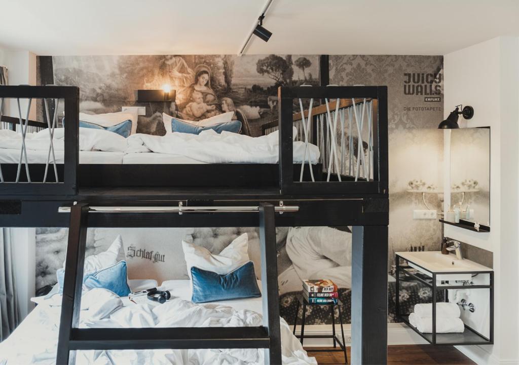 Pyjama Park St Pauli Hotel und Hostel Room Type - Large Twin Room