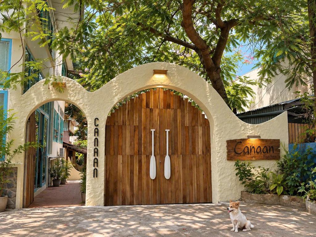 Canaan Beach Resort