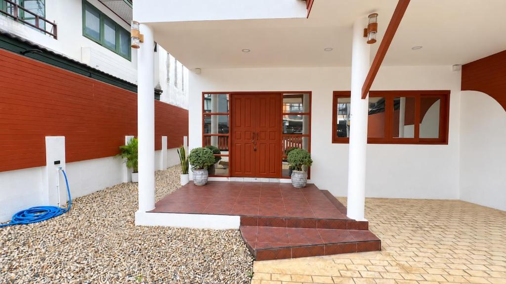Charming 3-Bedroom House Near Nimman & Suan Dok, Chiang Mai