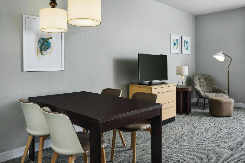 TownePlace Suites by Marriott Dickinson Room Type - Studio, 2 Queen Beds (Hearing Accessible)