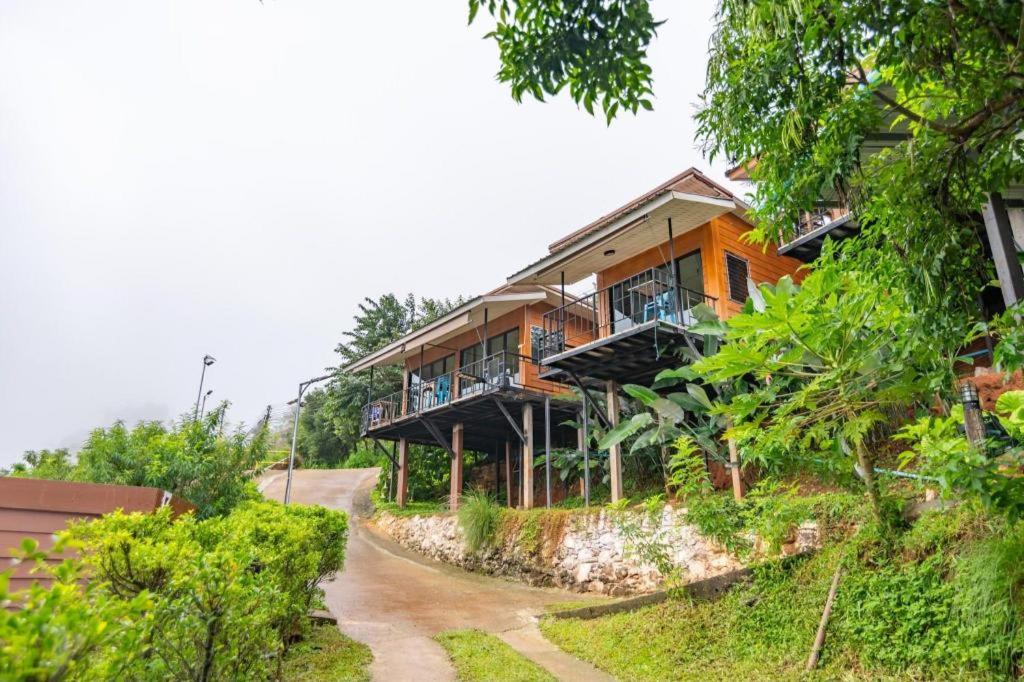 Rai Hyod Mei Resort, Chiang Mai