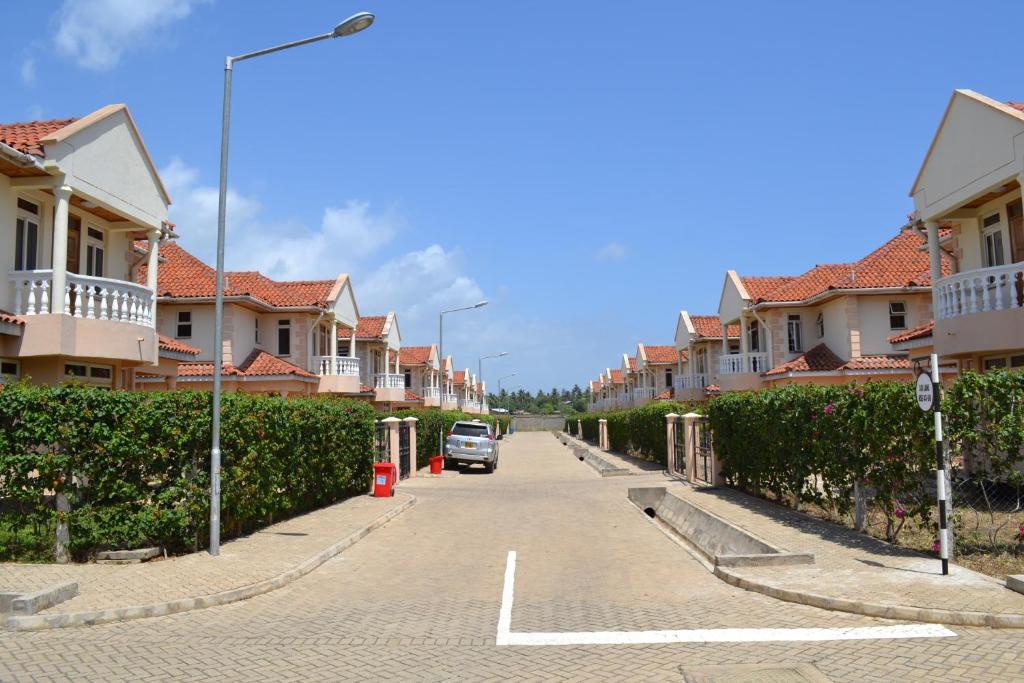 Azanza Mtwapa Holiday Home photo 4
