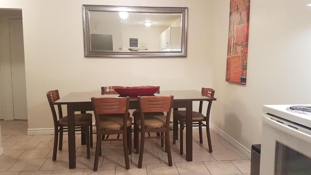 Three-Bedroom Apartment Sweet #6 by Amazing Property Rentals photo 4