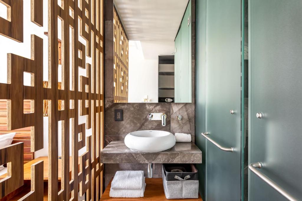 Luxury Apartments at IiK Tulum by The Spot Rentals Room Type - Superior One-Bedroom Apartment with Balcony