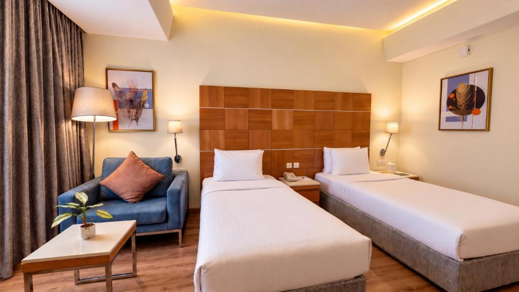 Golden Tulip Muscat Room Type - Standard Room Twin Bed 