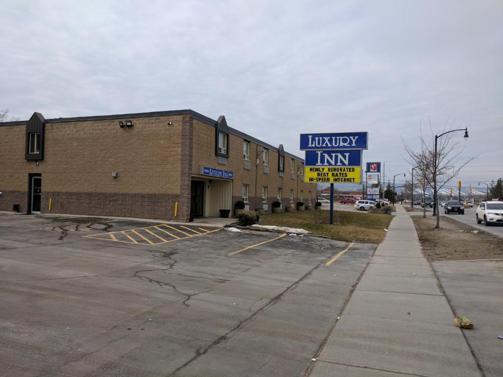 Luxury Inn photo 3