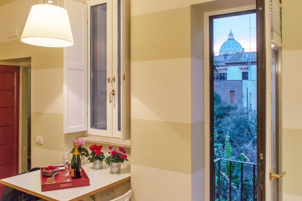 La Porta Rossa di Borgo - Vatican Luxury Suite photo 2