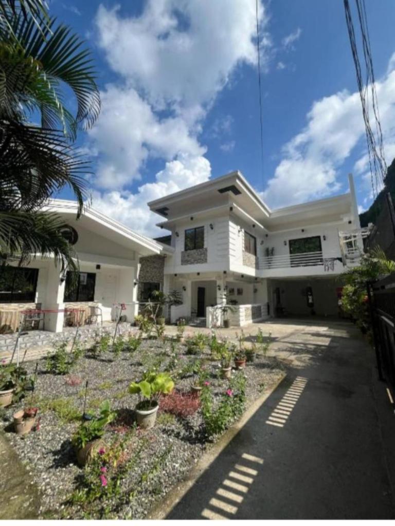 Carandang Tourist Inn