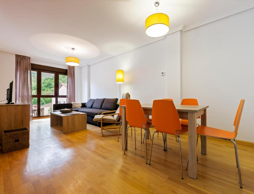 Apartamentos El Caxigu photo 4