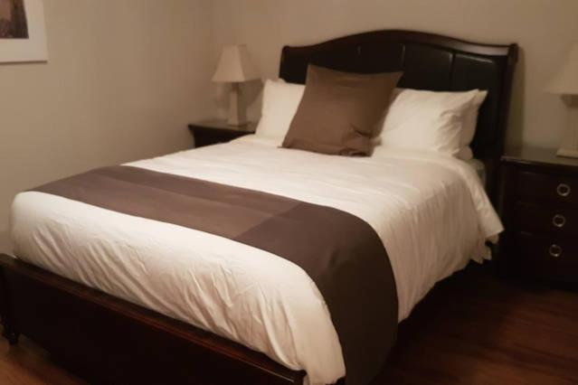 Two-Bedroom Apartment Sweet #4 by Amazing Property Rentals photo 4
