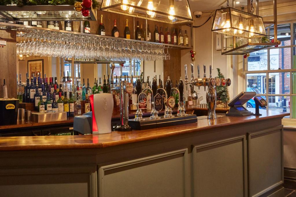 Swan Hotel by Greene King Inns photo 1