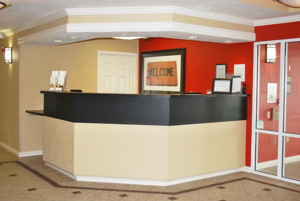 Extended Stay America Suites - St Louis - Westport - Central photo 1