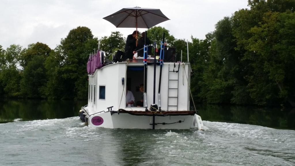 Bateau houseboat camille photo 2