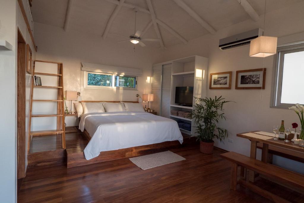 Moana Surf Resort photo 2