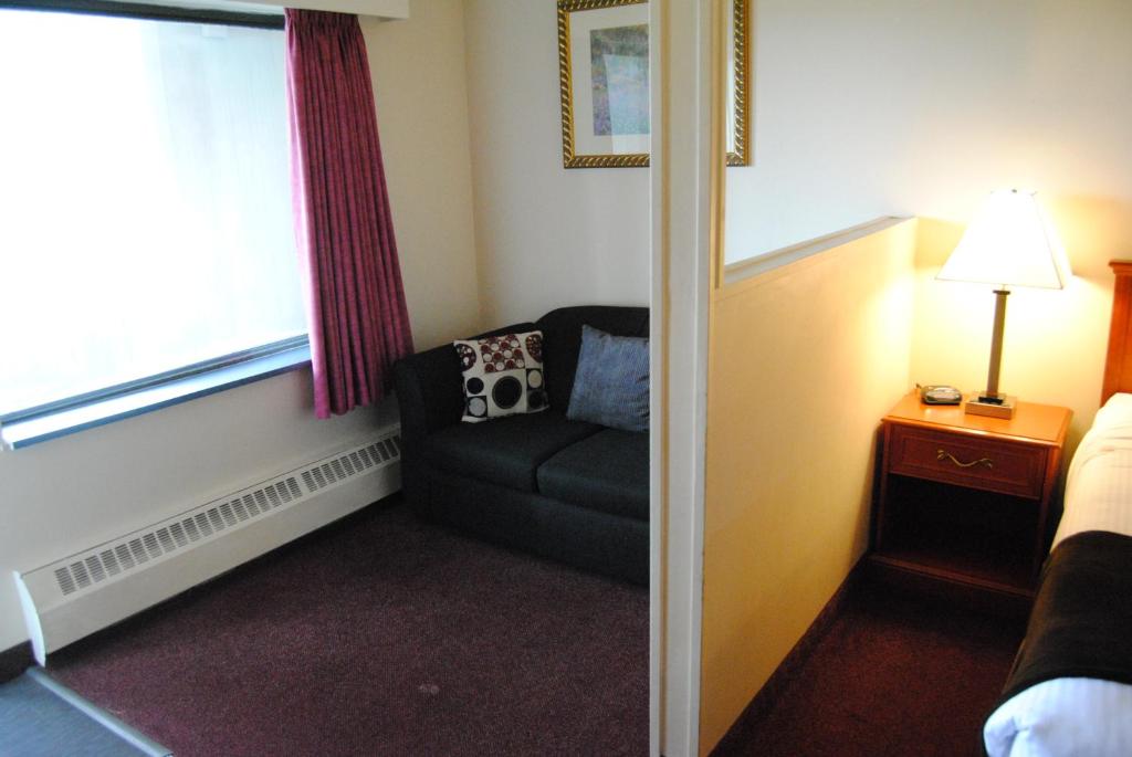 Economy Inn photo 2