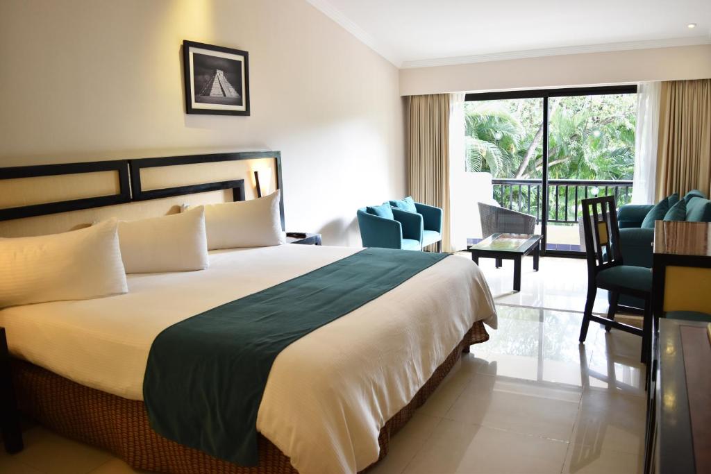 Одноместный (Одноместный полулюкс Hacienda), Sandos Playacar Beach Resort All Inclusive