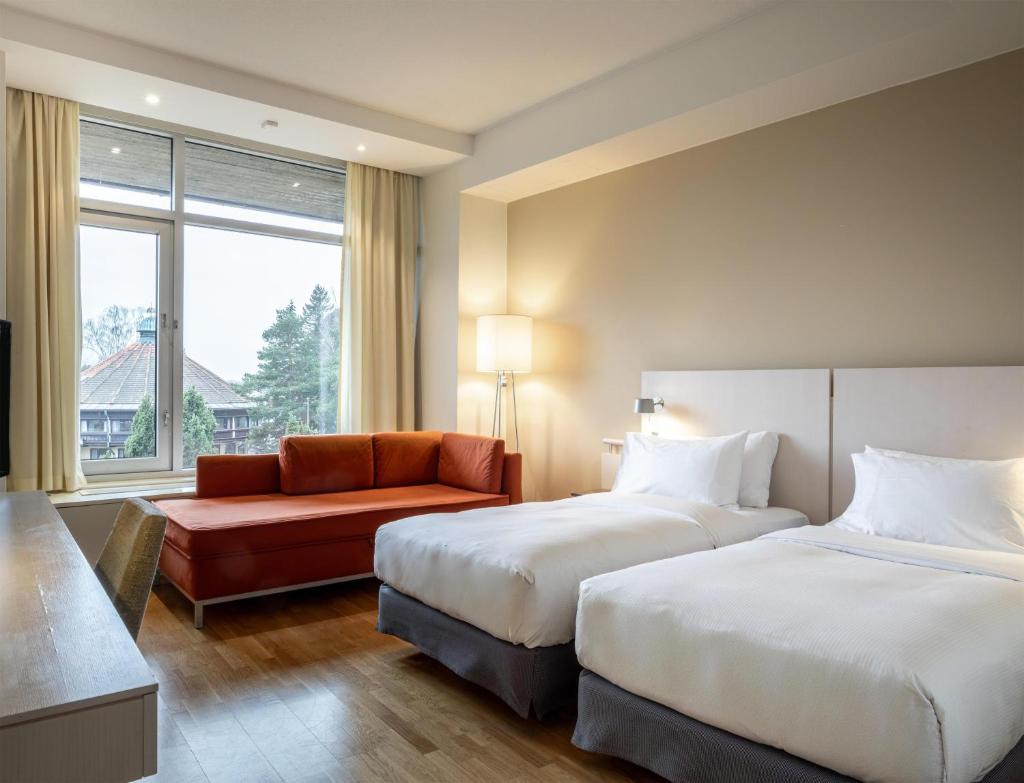Hilton Helsinki Kalastajatorppa Room Type - Twin Guest Room with Partial Sea View