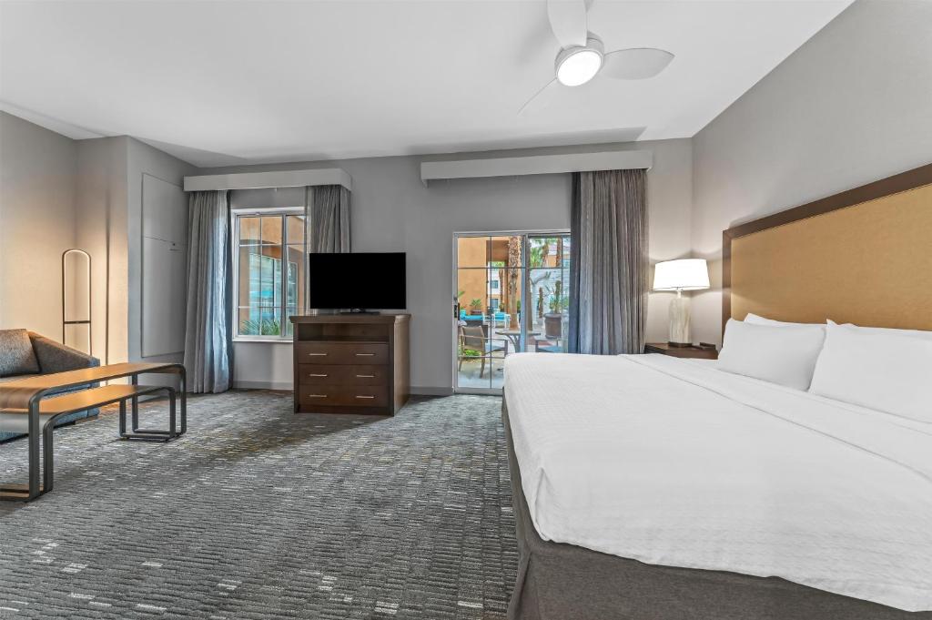 Homewood Suites by Hilton La Quinta CA Room Type - King Studio Suite - Non-Smoking