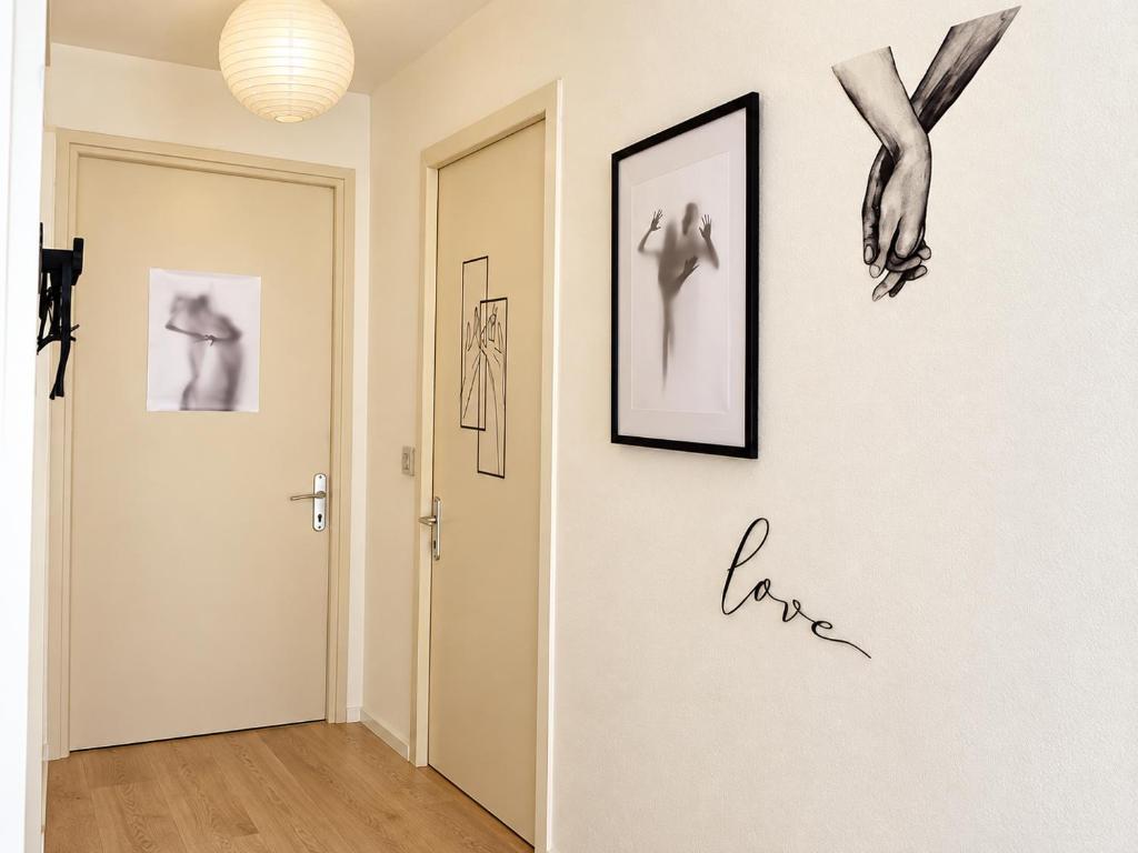 HYPER CENTRE, REMPARTS, VIEILLE VILLE , COSY, possible tout faire a pieds