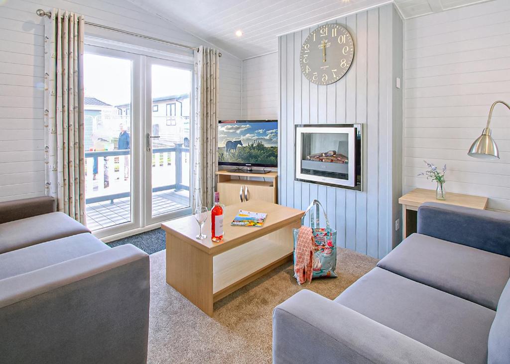 Shorefield Country Park Room Type - Two-Bedroom House