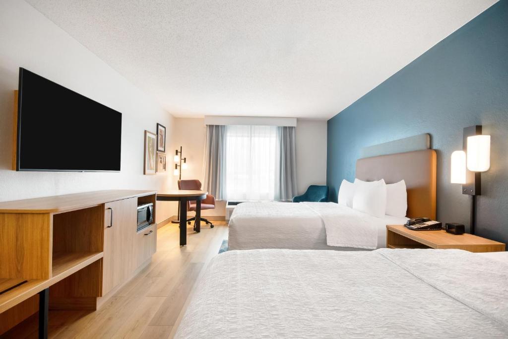 Hampton Inn Rutland/Killington Room Type - Room with Two Queen Beds - Non-Smoking